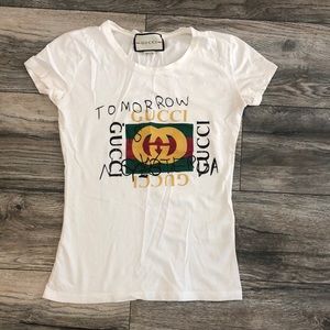 AUTHENTIC Gucci Graffiti Tee (fits size small)